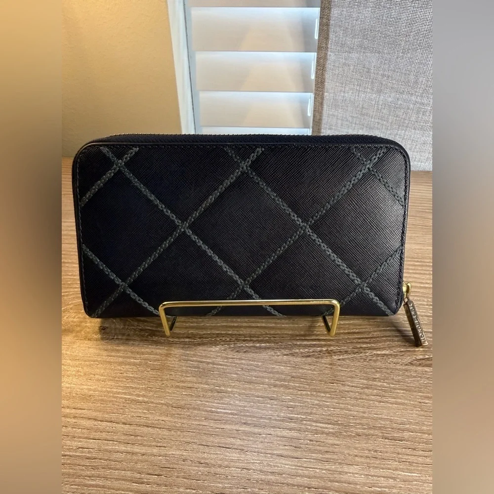 Tory Burch Kira Diamond Quilt Zip Continental Wallet